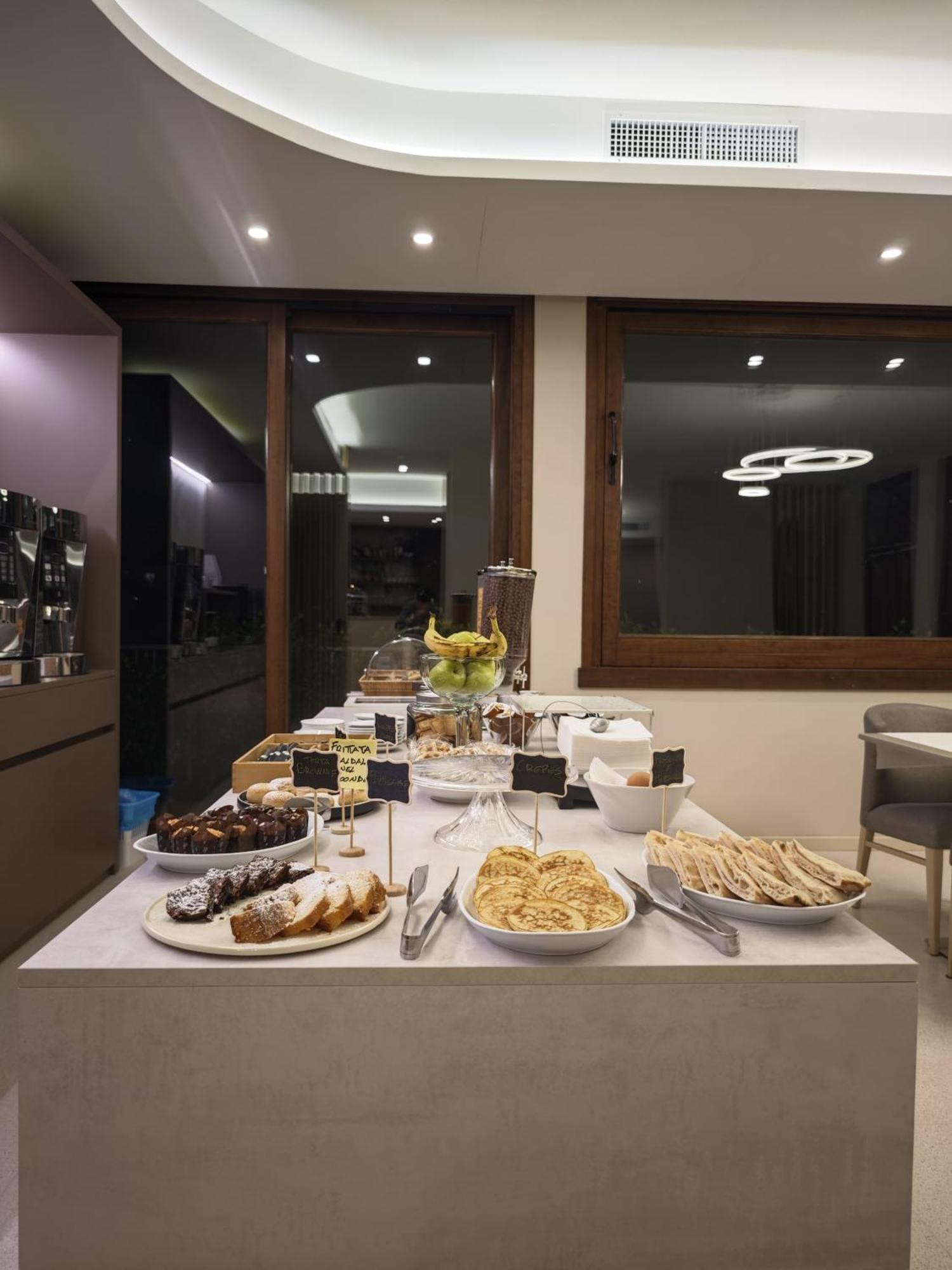 Albergo Grappolo D'Oro มอนเตเบลลูนา ภายนอก รูปภาพ