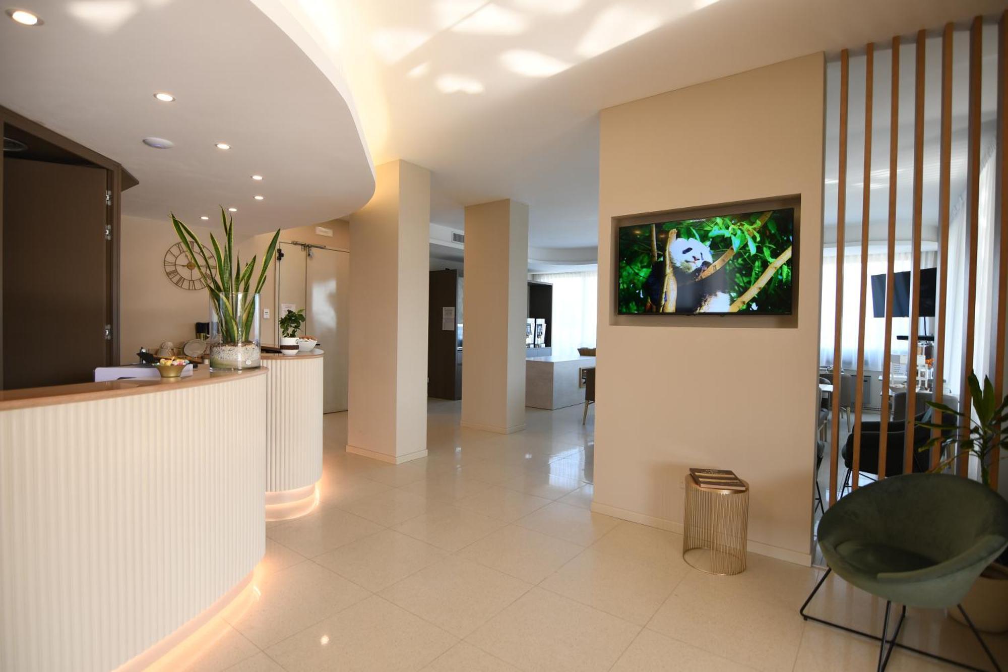 Albergo Grappolo D'Oro มอนเตเบลลูนา ภายนอก รูปภาพ