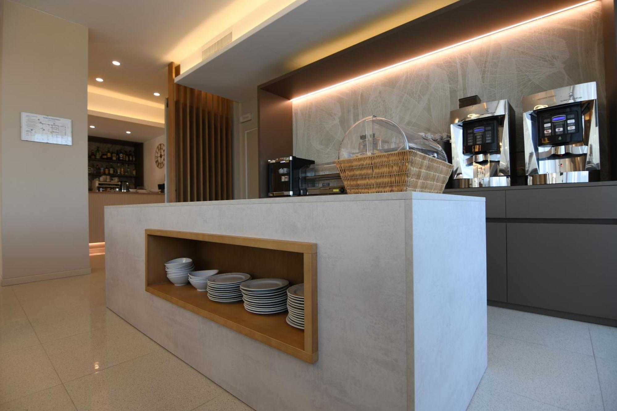 Albergo Grappolo D'Oro มอนเตเบลลูนา ภายนอก รูปภาพ