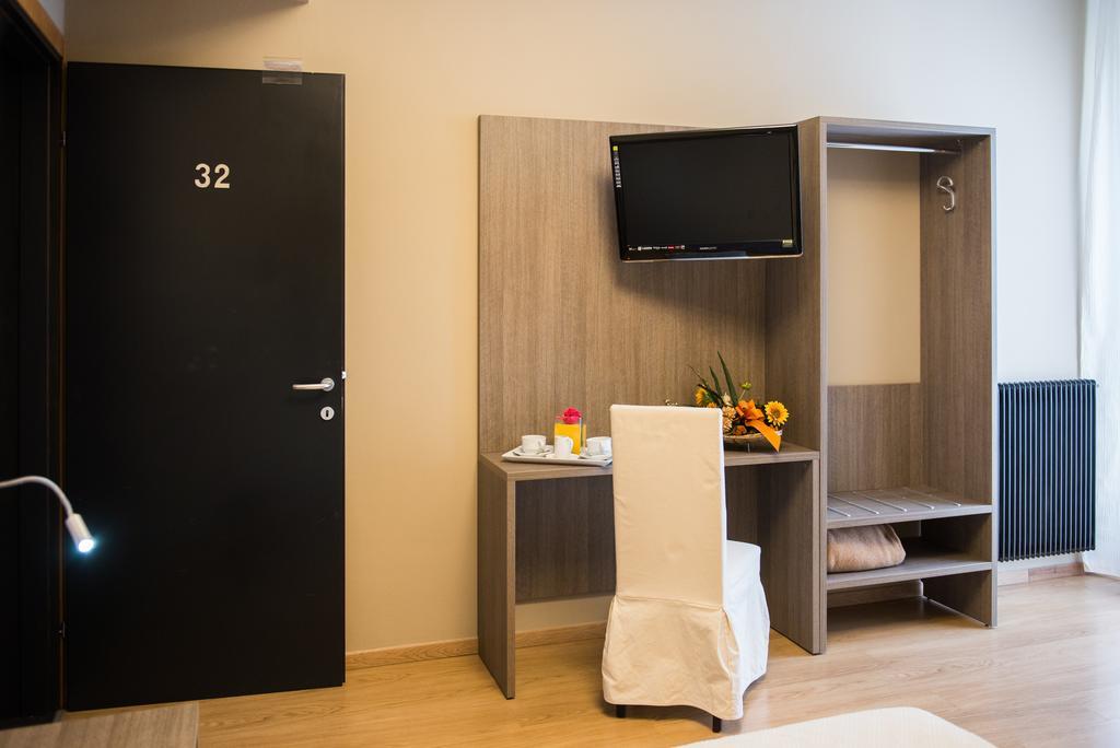 Albergo Grappolo D'Oro มอนเตเบลลูนา ภายนอก รูปภาพ
