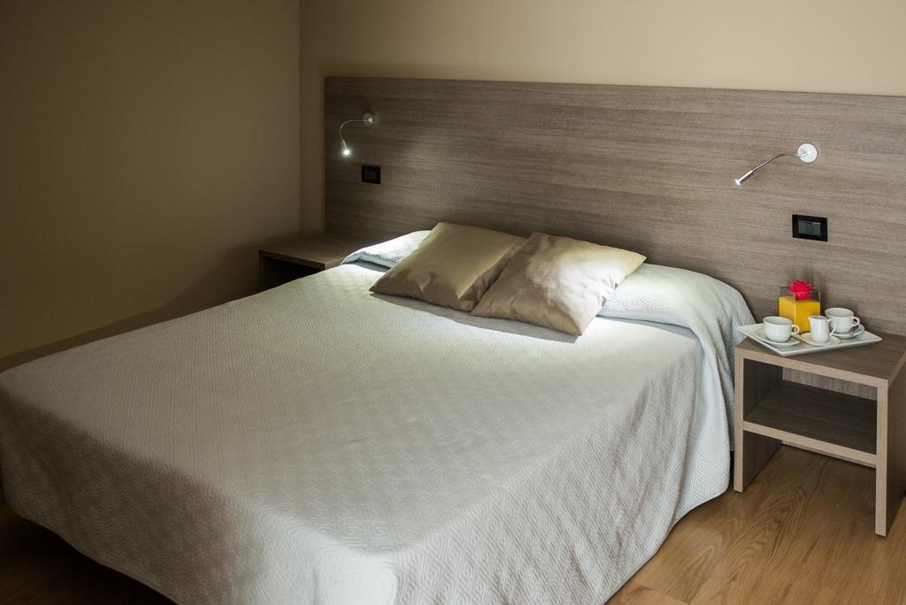 Albergo Grappolo D'Oro มอนเตเบลลูนา ภายนอก รูปภาพ