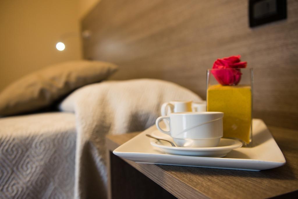 Albergo Grappolo D'Oro มอนเตเบลลูนา ภายนอก รูปภาพ