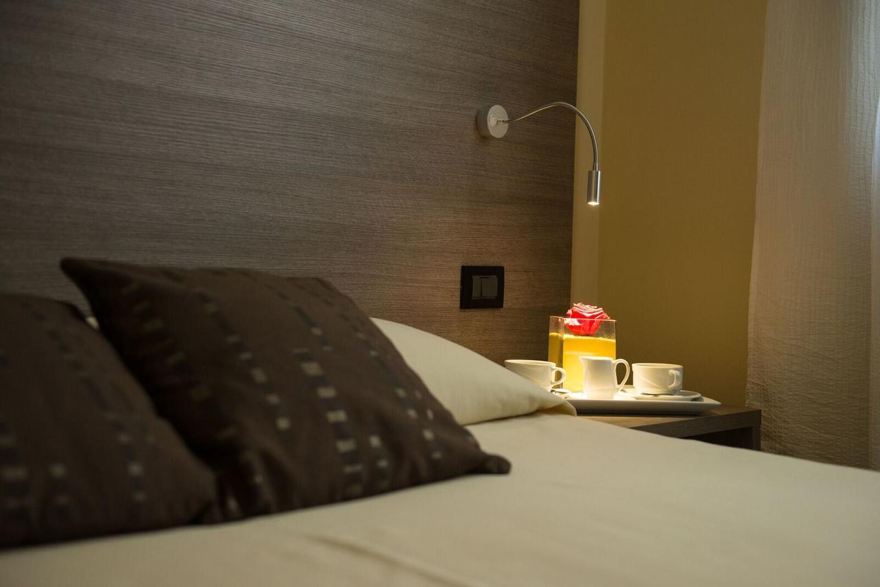 Albergo Grappolo D'Oro มอนเตเบลลูนา ภายนอก รูปภาพ