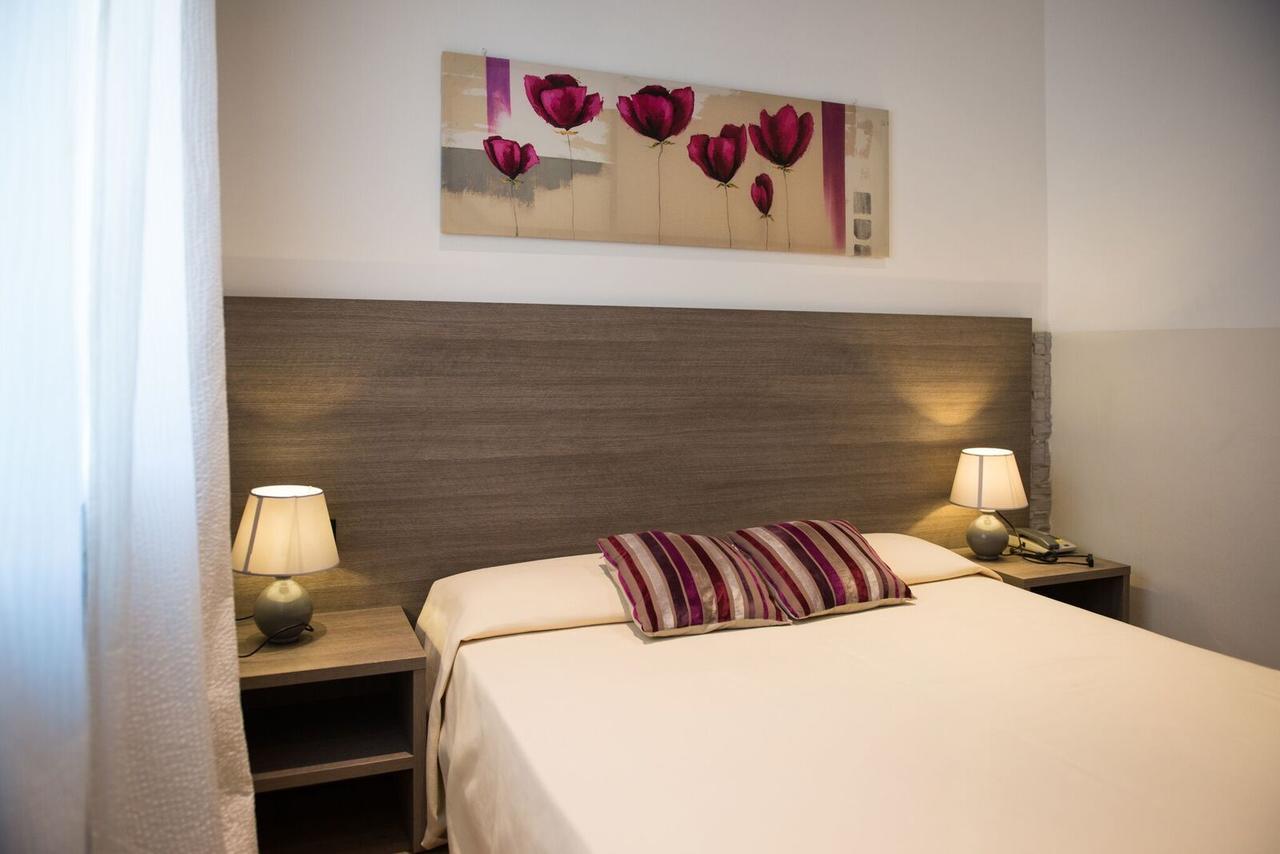 Albergo Grappolo D'Oro มอนเตเบลลูนา ภายนอก รูปภาพ